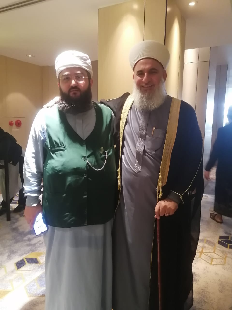 Endonezya'da Sûfî Âlimler Toplantısı Genel Sekreteri, Lübnanlı âlim Üstad Dr. Riyad Bâz ile.