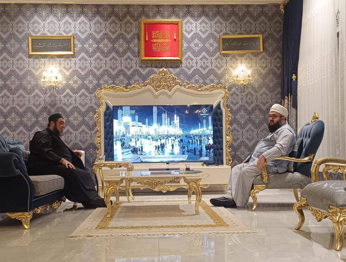 Ürdün Meâhidü'l-Meâric Müşrifi, faziletli âlim Şeyh Avn Muîn el-Kaddûmî'nin ziyaretinden.