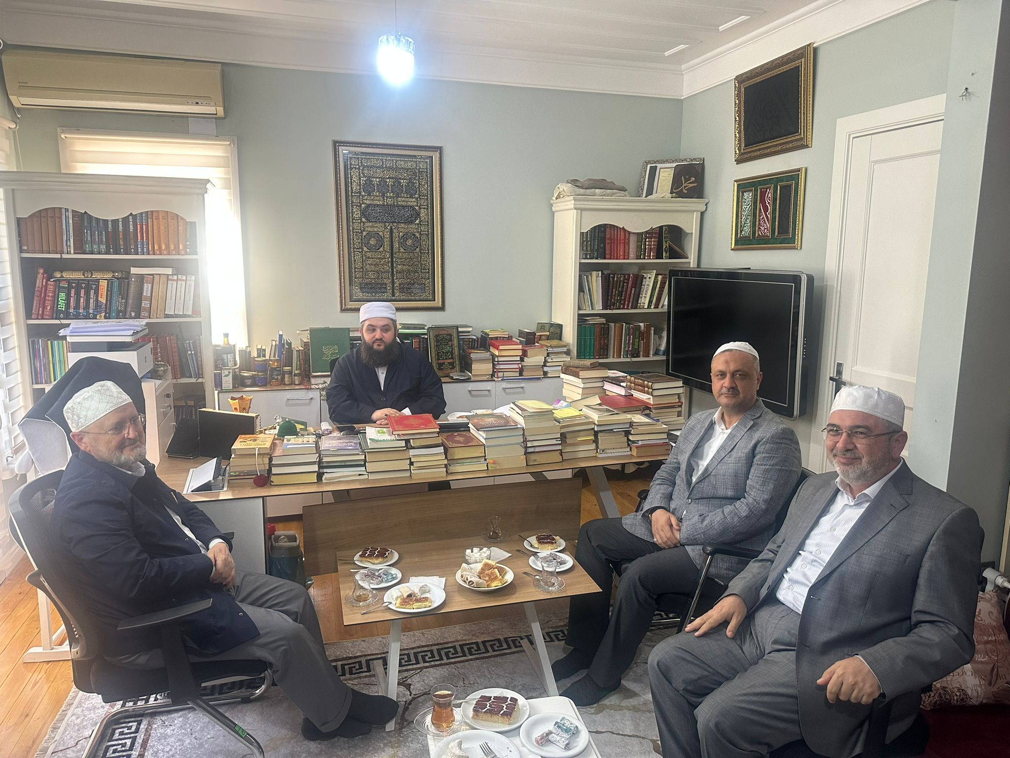 Muhterem Abdullah Sert Efendi ile Adem Ergül Beyefendinin ziyaretinden.