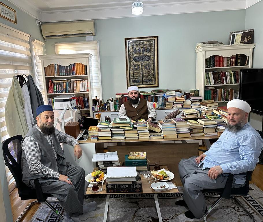 Mahmud Efendi Hazretlerinin bacanağı Muhammed Keskin Hocaefendi ve Haydar Vakfı eski başkanı Mehmed Kaya Beyin ziyaretinden.