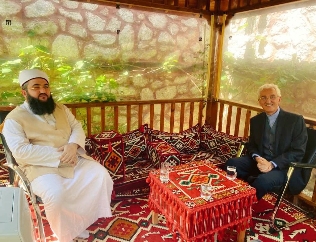 Ahbabı Prof. Dr. Ekrem Buğra Ekinci Beyefendi ile.